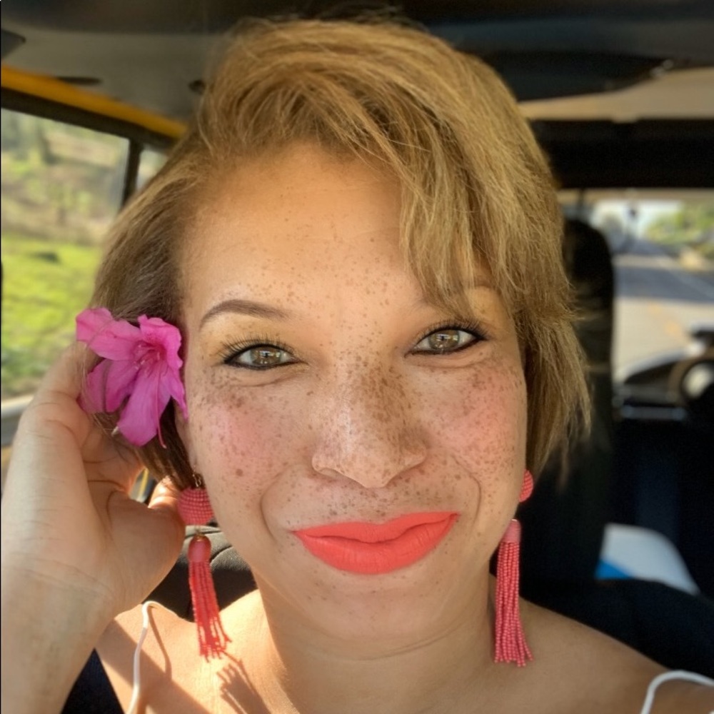 Meet your Posher, Antoinette